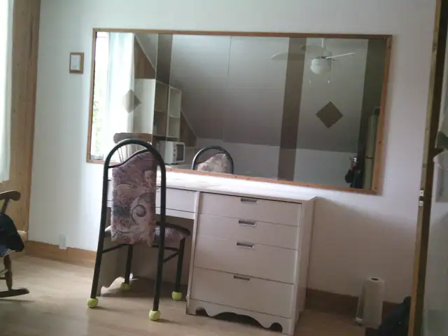 Chambre $550 à l'étage Maison Propre & Tranquille Homme travail - Photo 6
