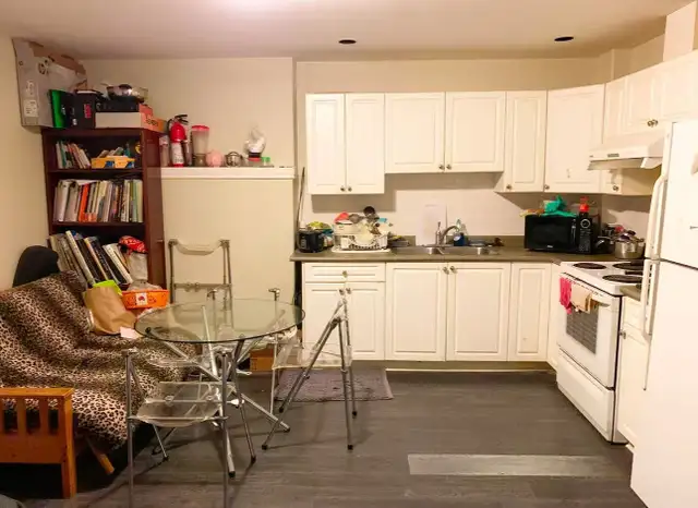 Room for Rent in Gordon Head - Ideal Location Near the UVic - Photo 6
