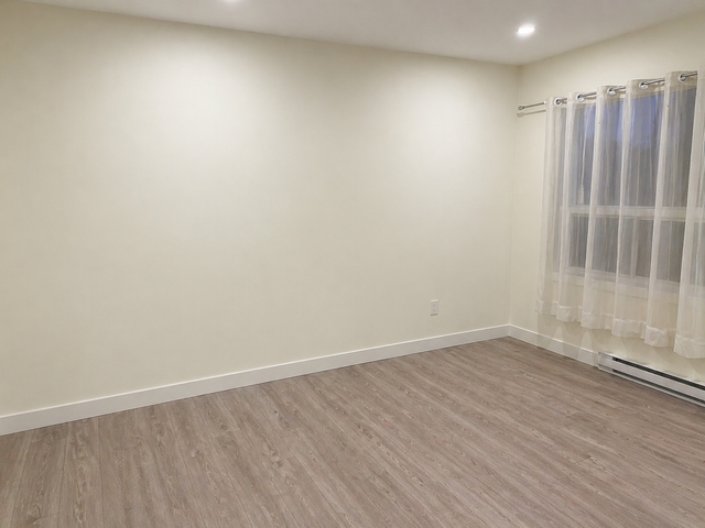 Renovated 5½ – Ville St-Laurent – July 1st - Upper Duplex - Photo 8