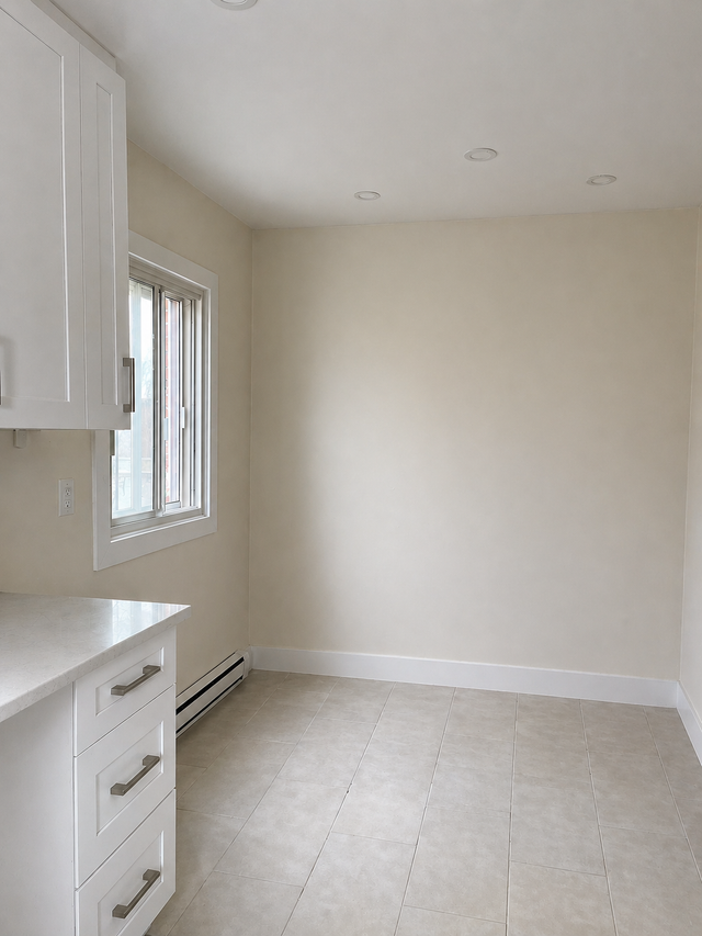 Renovated 5½ – Ville St-Laurent – July 1st - Upper Duplex - Photo 10