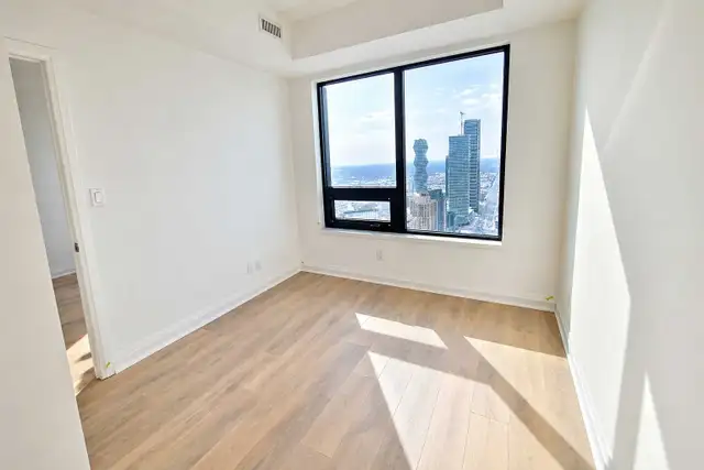 1 Bedroom Condo Apartment Mississauga - Photo 9
