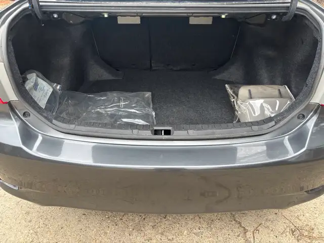 2012 Toyota Corolla - Photo 8