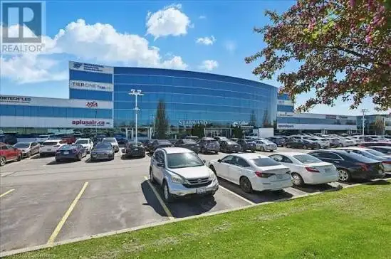 TURNKEY SHOWROOM   WAREHOUSE – PERFECT FOR BUILDERS