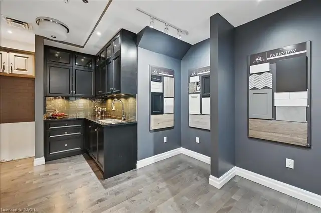 TURNKEY SHOWROOM   WAREHOUSE – PERFECT FOR BUILDERS - Photo 6