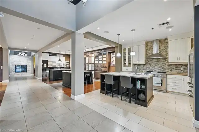 TURNKEY SHOWROOM   WAREHOUSE – PERFECT FOR BUILDERS - Photo 7