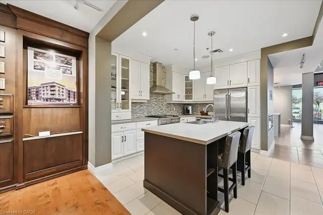 TURNKEY SHOWROOM   WAREHOUSE – PERFECT FOR BUILDERS - Photo 10