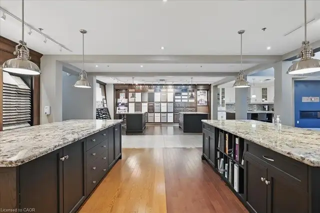 TURNKEY SHOWROOM   WAREHOUSE – PERFECT FOR BUILDERS - Photo 13