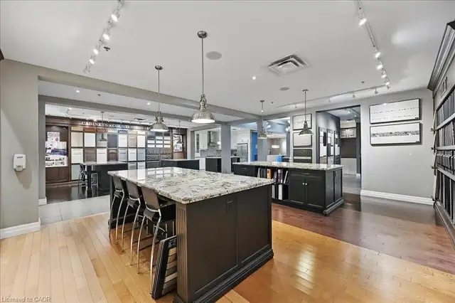 TURNKEY SHOWROOM   WAREHOUSE – PERFECT FOR BUILDERS - Photo 14
