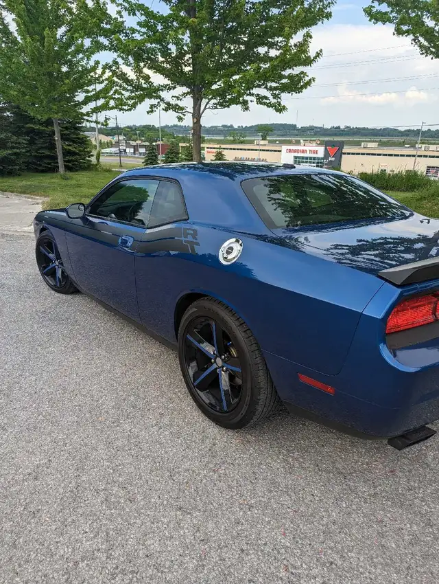 2010 Challenger RT - Photo 2