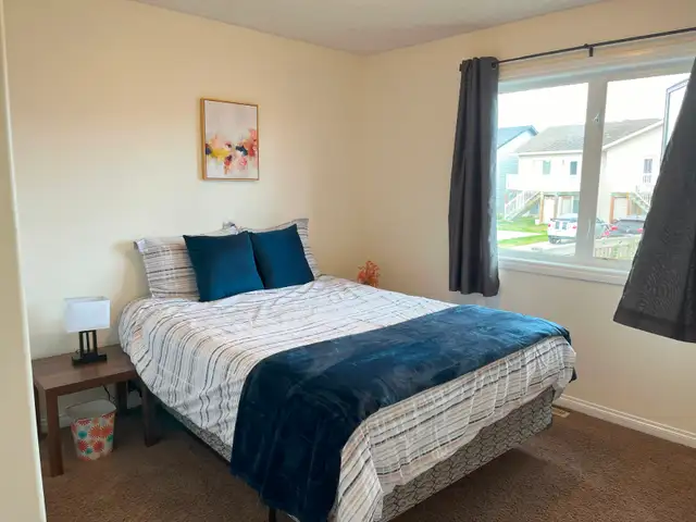 ❤ 4BR Crew House: Park Views, King Bed, Modern, All-Inclusive - Photo 6