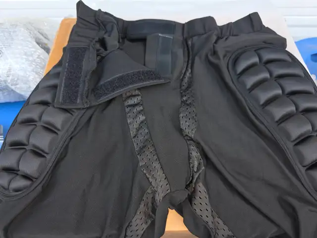 Vepaus Padded Motorcycle Riding Protective Shorts - Photo 5