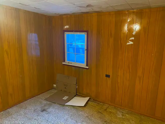 West Broadway Apartment - Photo 8