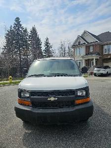 2010 Chevrolet Express 3500 extended - Photo 2