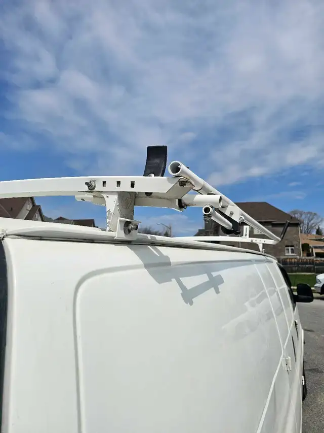 2010 Chevrolet Express 3500 extended - Photo 5
