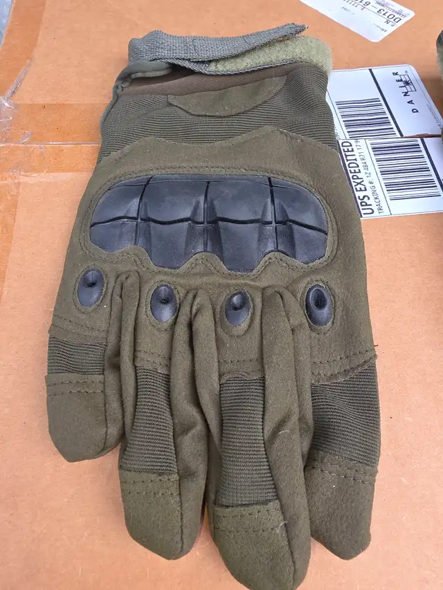 Military Green Motorcycle Riding Gloves - Photo 3