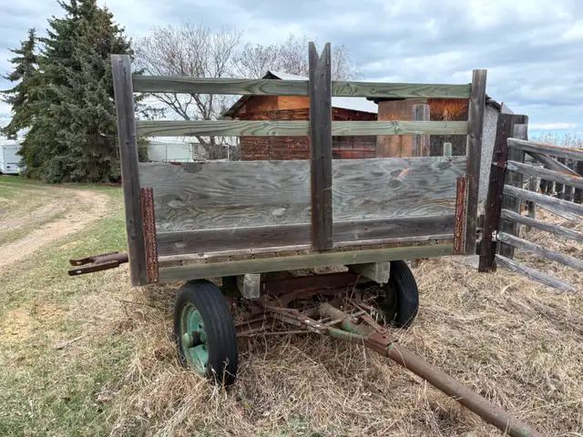Horse drawn or tractor wagon