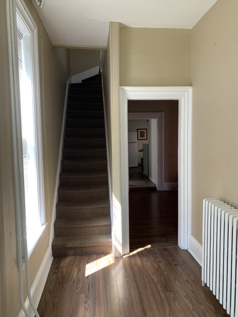 5 bdrm house avail in downtown Peterborough for students/grads - Photo 2