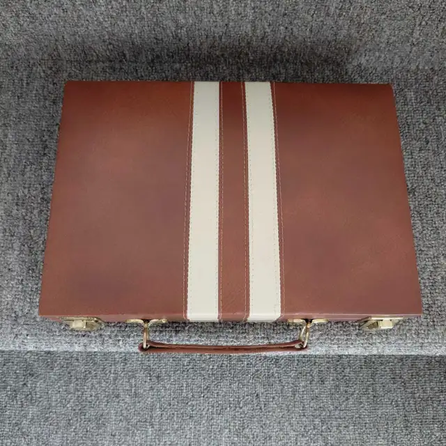Jeu Backgammon vintage dans une valise - Photo 5