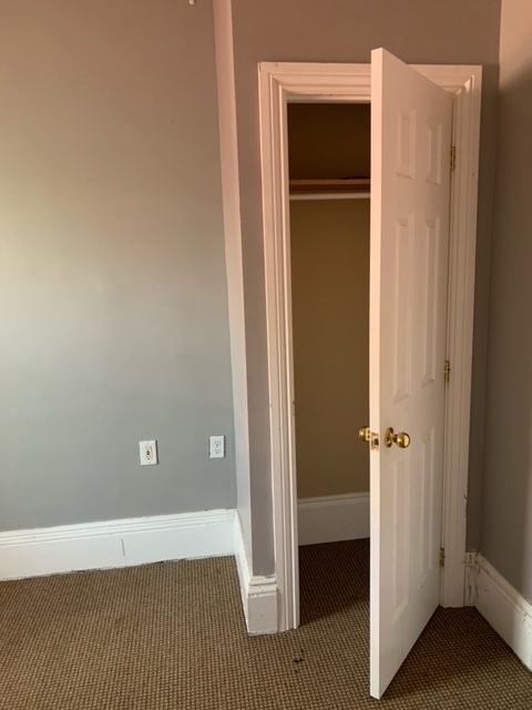 5 bdrm downtown Ptbo location house for rent - Photo 10