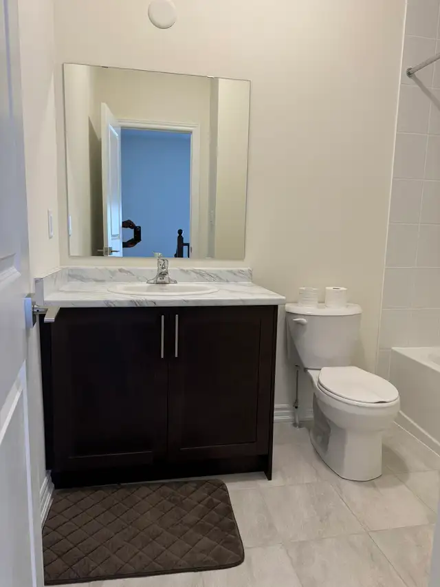 ONE Bedroom at First floor for Rent in 4 bedrooms Townhouse. - Photo 7