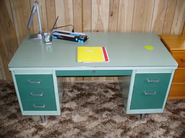 Bureau d'affaire à vendre