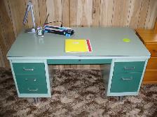 Bureau d'affaire à vendre