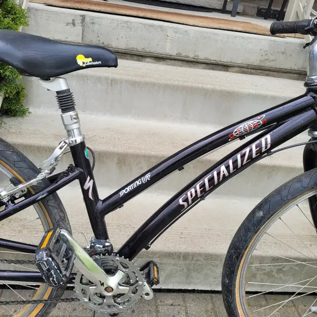 Specialized Globe Mountain Bike - Photo 4