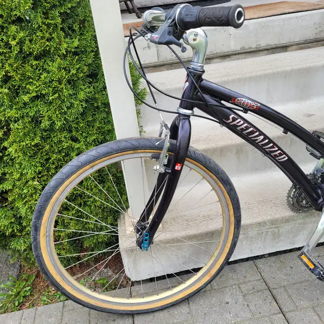 Specialized Globe Mountain Bike - Photo 6