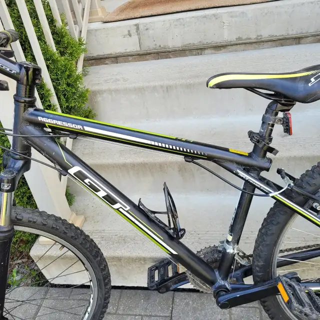 GT Aggressor 3.0 Mountain Bike - Photo 3