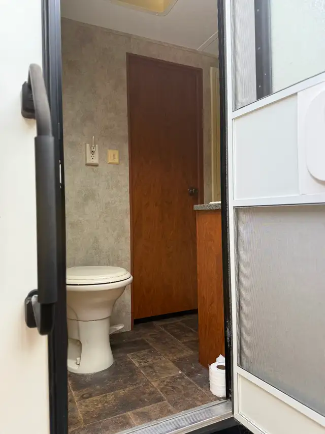 2013 Keystone Laredo 303TG - Photo 5