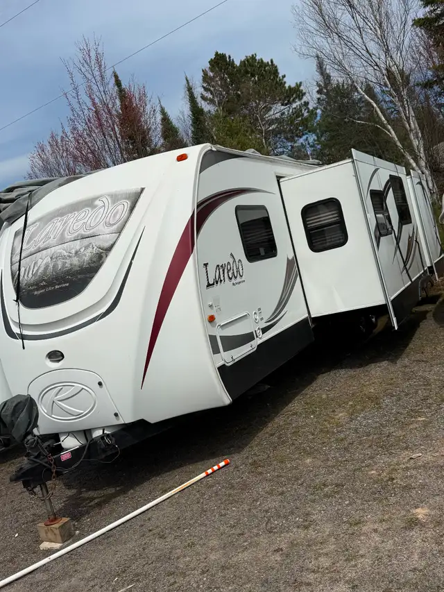 2013 Keystone Laredo 303TG - Photo 6