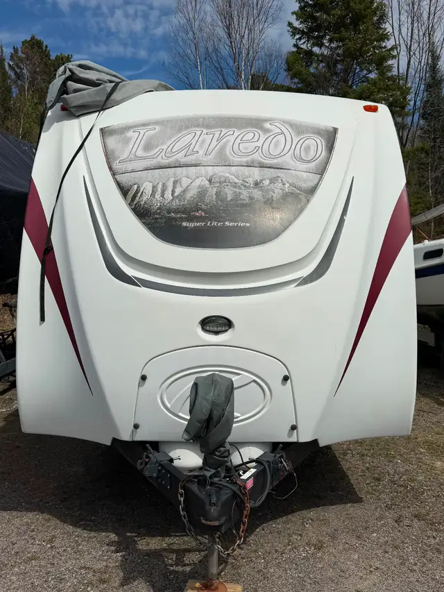 2013 Keystone Laredo 303TG - Photo 9