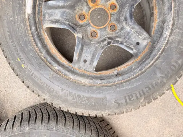 Continental tires with rims 225/65R17 - Photo 3