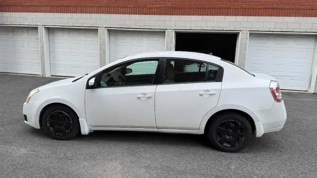 Nissan Sentra 2009 - Photo 3