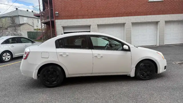 Nissan Sentra 2009 - Photo 4