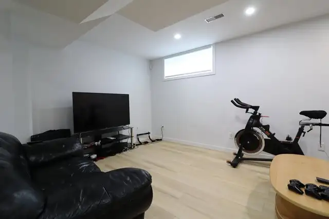 2 Bedrooms for Rent – Close to Downtown Ottawa, Fully Furnished - Photo 8