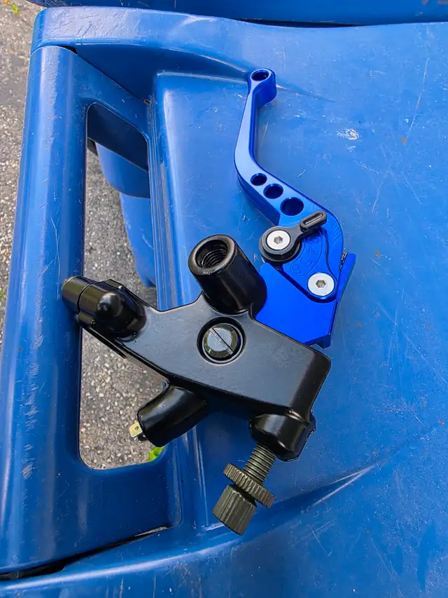 Aftermarket Brake Master Cylinder & Clutch Perch W Blue Leavers - Photo 7
