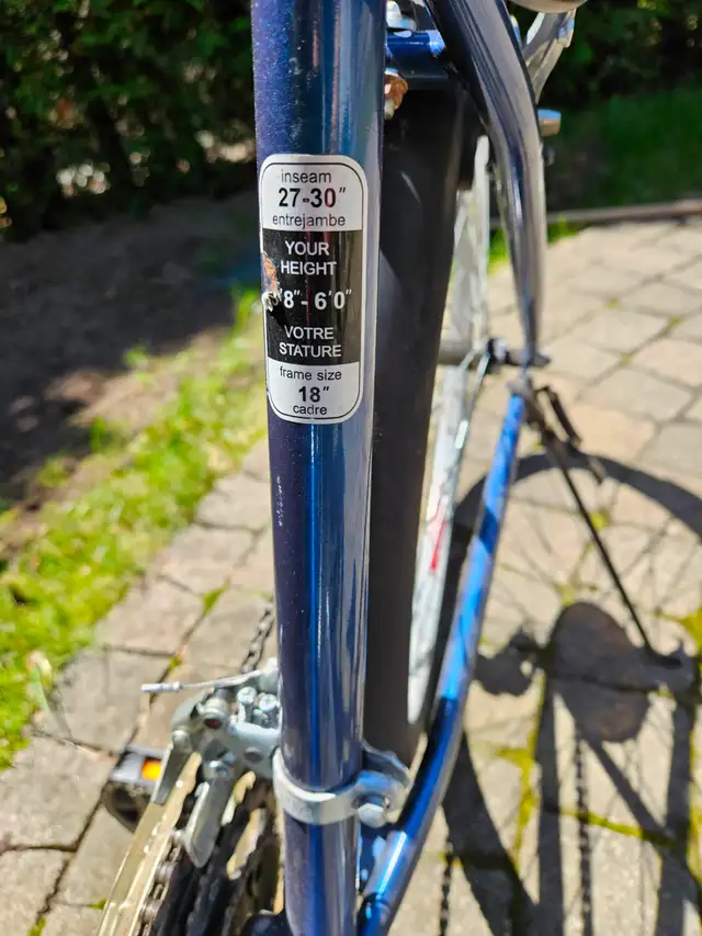 CCM Avenue Hybrid bike / Vélo hybride. - Photo 3