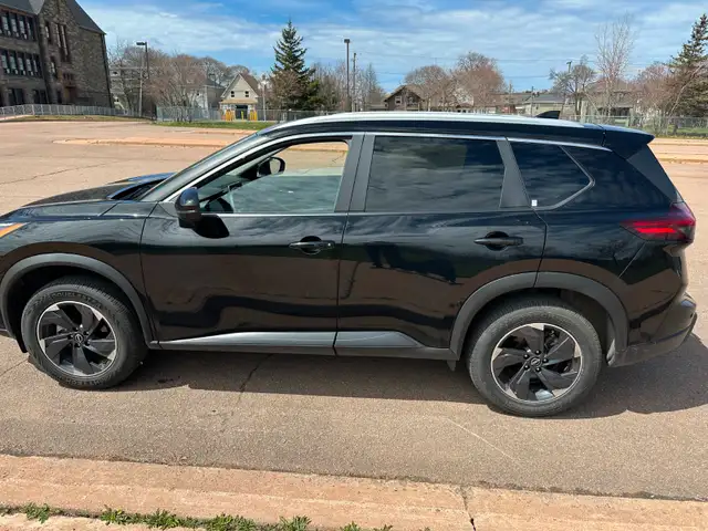 2025 NISSAN ROGUE SV AWD MOONROOF - Photo 2