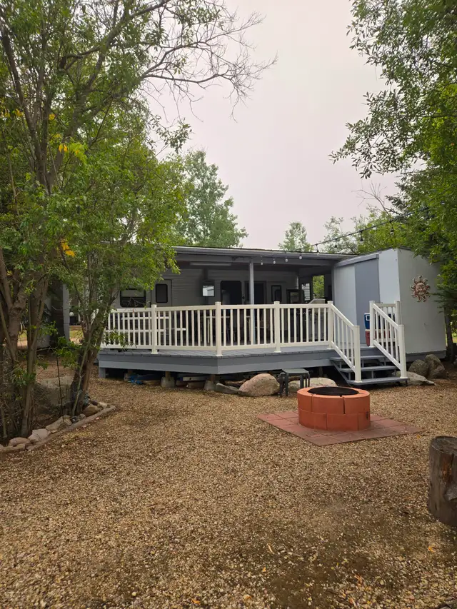 Lakefront RV lot - Photo 6