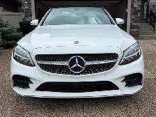 2019 Mercedes-Benz C300 4MATIC LOW KMs Excellent Condition - Photo 2