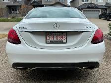 2019 Mercedes-Benz C300 4MATIC LOW KMs Excellent Condition - Photo 3