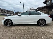 2019 Mercedes-Benz C300 4MATIC LOW KMs Excellent Condition - Photo 5