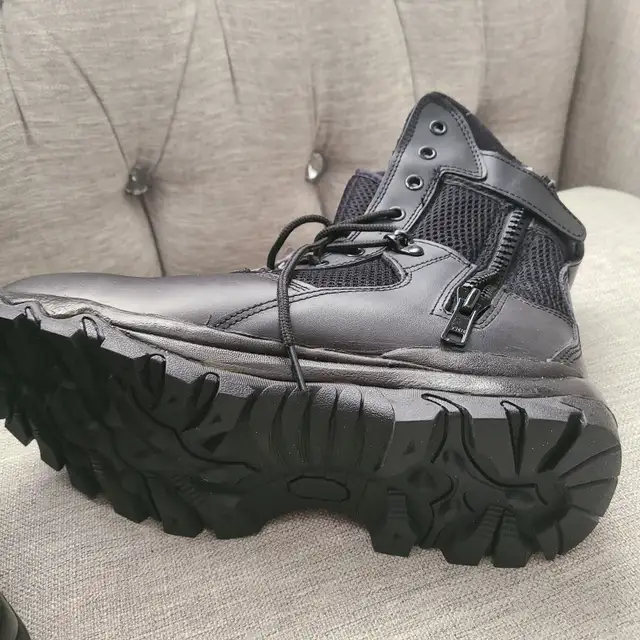 Brand New Maelstrom boots Size 9US - Photo 3