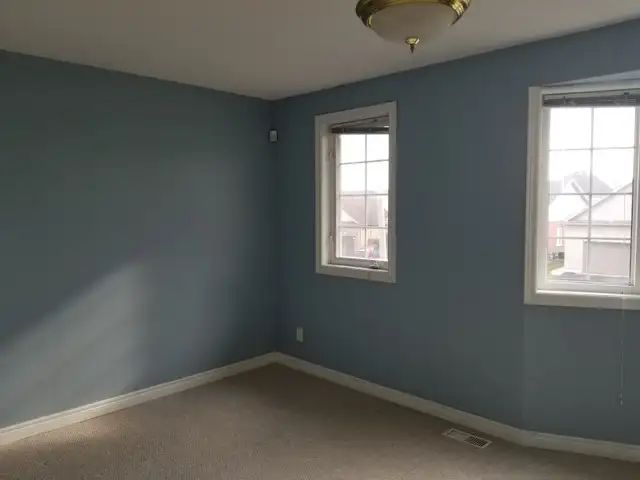 3 Bedroom House in Thorold (Niagara Region) - Photo 4