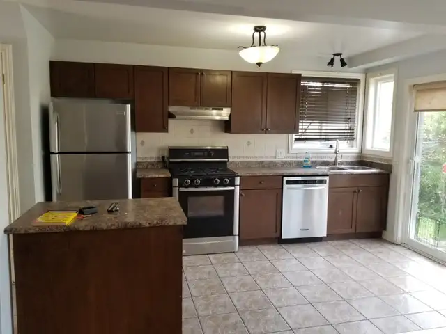 3 Bedroom House in Thorold (Niagara Region) - Photo 5