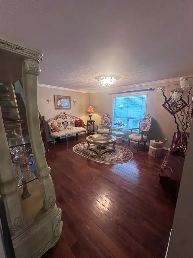 Beautiful four-bedroom house in a box for rent. - Photo 6