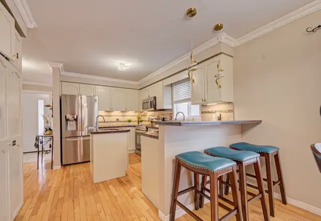 Beautiful four-bedroom house in a box for rent. - Photo 8