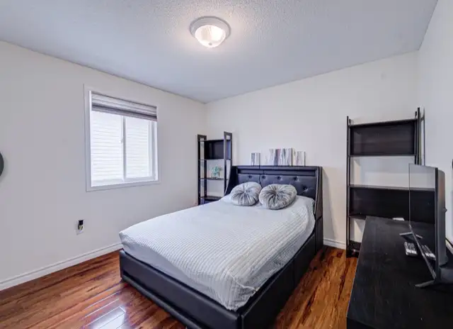 Beautiful four-bedroom house in a box for rent. - Photo 13