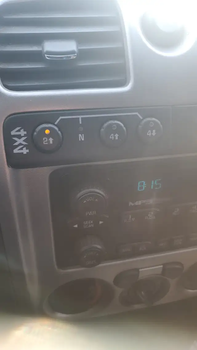 2007 CHEVY COLORADO PICKUP TRUCK - Photo 4